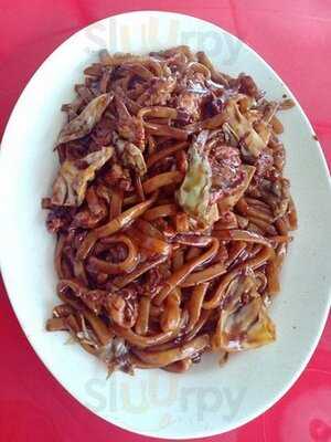 Charcoal Fried Hokkien Mee