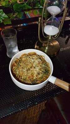 Momentz Music Restaurant