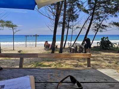 Beach Cafe Bar