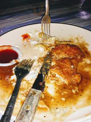 Manamana Chops N Grill