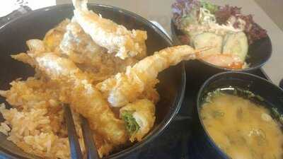 Fukuya Japanese Restaurant/sushi Bar