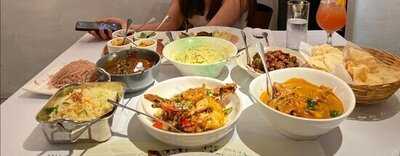 Aliyaa Island Restaurant & Bar