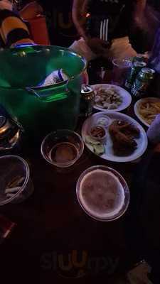 Hyello Cafe & Bistro