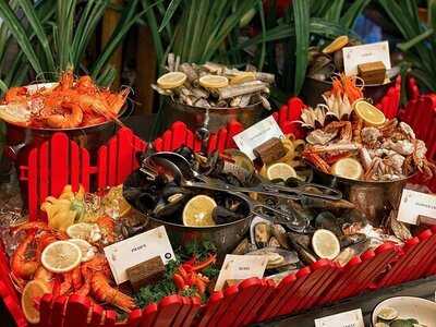 Makan Kitchen At Doubletree By Hilton Hotel