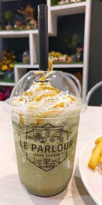 Le Parlour Cafe Studio