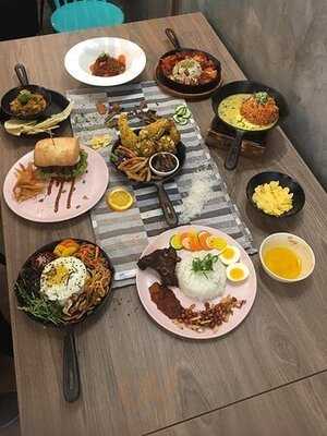 Fry Pan Urban Korean & Fusion Restaurant