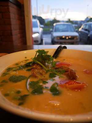 Moon Kee Fish Head & Seafood Noodles