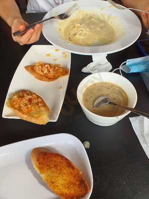 Alfresco Wine And Dine