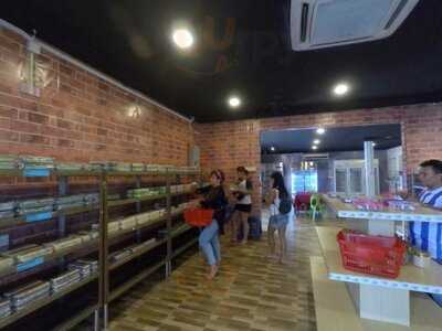 Kek Lapis Sarawak Dyg Salhah