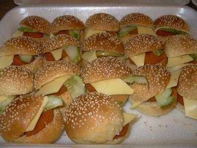 Aloha Delicatessen.bakery