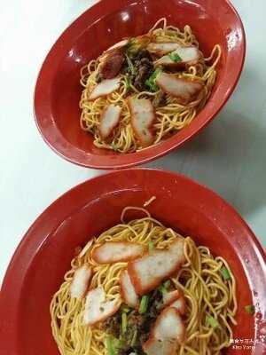 Red Kolo Mee