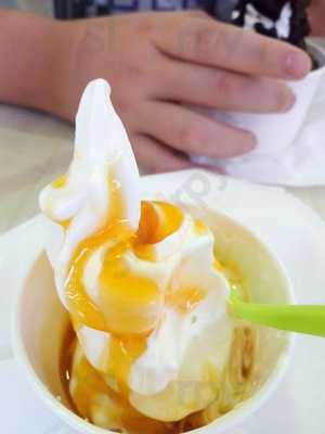 Cloud-99 Ice Cream Cafe