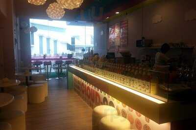 Cloud-99 Ice Cream Cafe