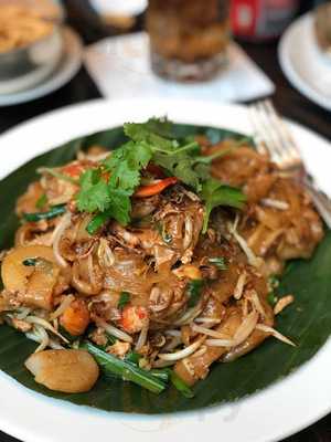 Lobby Lounge At Shangri-la Hotel