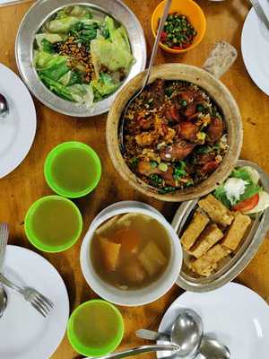 Heun Kee Claypot Chicken Rice