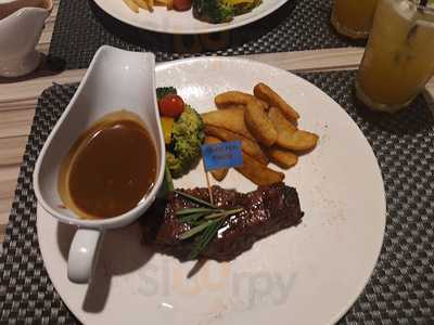 Ttdi Meat Point Steakhouse