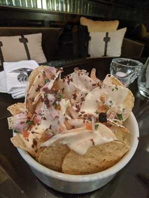 The Astor Bar And Decanter