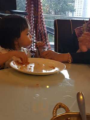 Moghul Mahal Restaurant