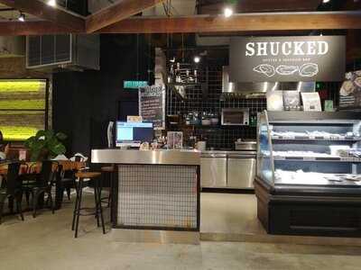 Shucked Oyster And Seafood Bar