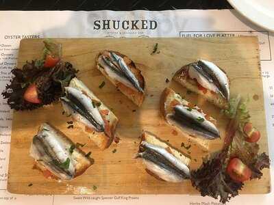 Shucked Oyster And Seafood Bar
