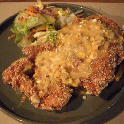 Maanis Kek Lapis Sarawak