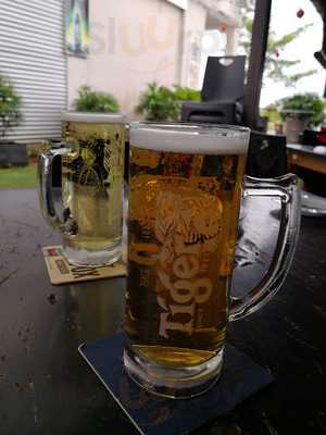 Publique Wine And Dine