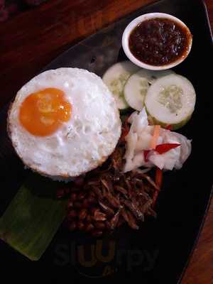 Tipics Asian Cuisine