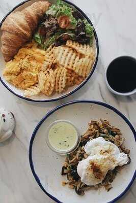 The Owls Cafe At Kozi Square