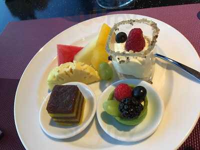 Link Restaurant , Lower Ground , Hotel Pullman Bangsar