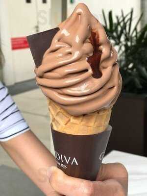 Godiva Chocolatier- Pavilion Kl