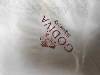 Godiva Chocolatier- Pavilion Kl