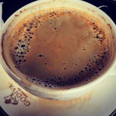 Godiva Chocolatier- Pavilion Kl