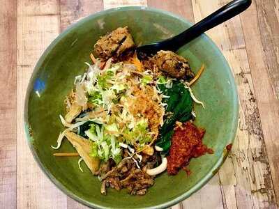 Simple Life Signature Pavilion Elite