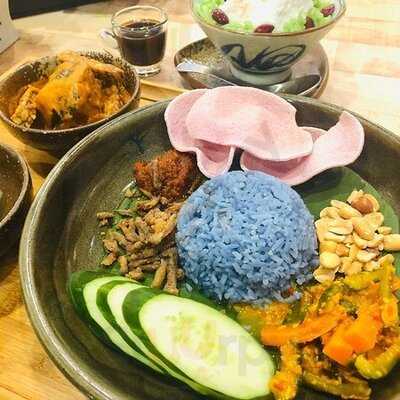 Simple Life Signature Pavilion Elite