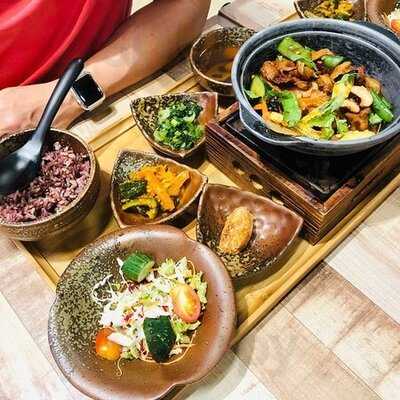 Simple Life Signature Pavilion Elite