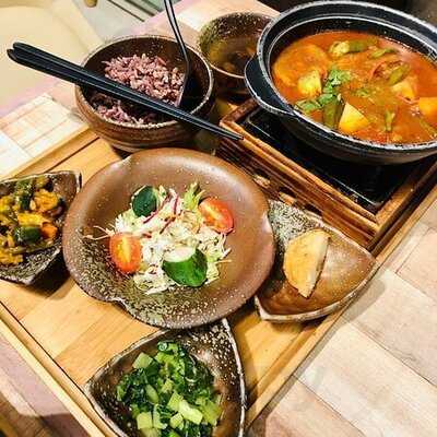 Simple Life Signature Pavilion Elite