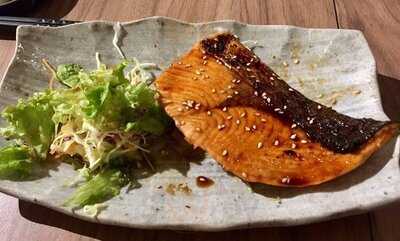 Kinme Sashimi & Grill Bar