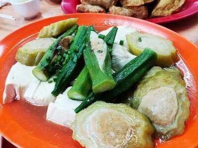 Ipoh Road Yong Tow Foo, Cairnhill Hotel