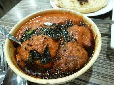 Radhey's Pure Vegetarian