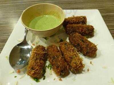 Radhey's Pure Vegetarian