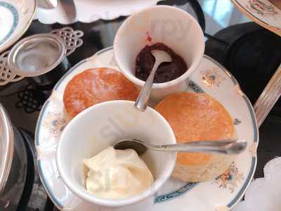 Pool Bar At The Ritz-carlton