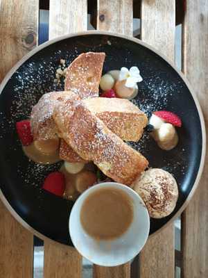 Lisette's Cafe & Bakery