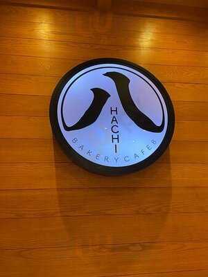 Bakery Cafe Hachi