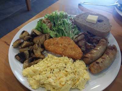 Sausage & Ribs Shack