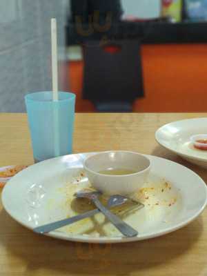 Restoran Mat Rock Ayam Goreng Kunyit