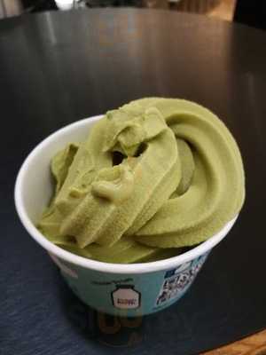 Moo Cow Frozen Yogurt