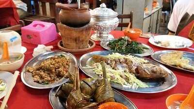 Yee Wen Tom Yam Thai Foods