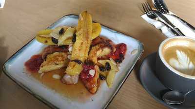 Good Times Eatery & Wine Bar