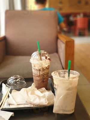 The Coffee Bean & Tea Leaf