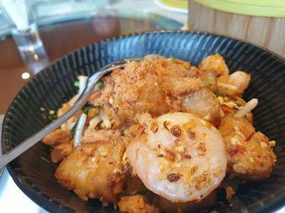 Mezzo Bar & Wine Lounge